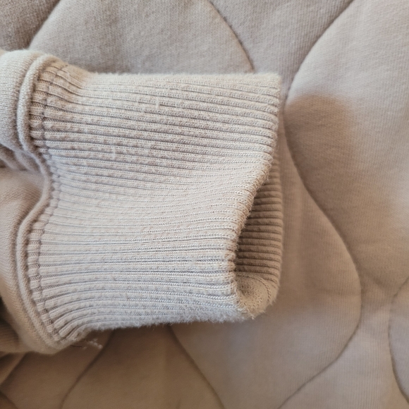 Abercrombie & Fitch Quilted Bomber Jacket - Tan/Beige - Picture 10 of 12